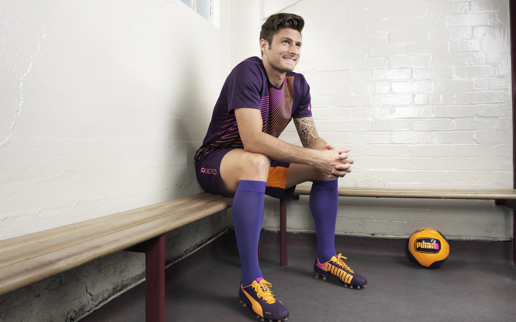 Carter 传球冷静精准助攻频繁